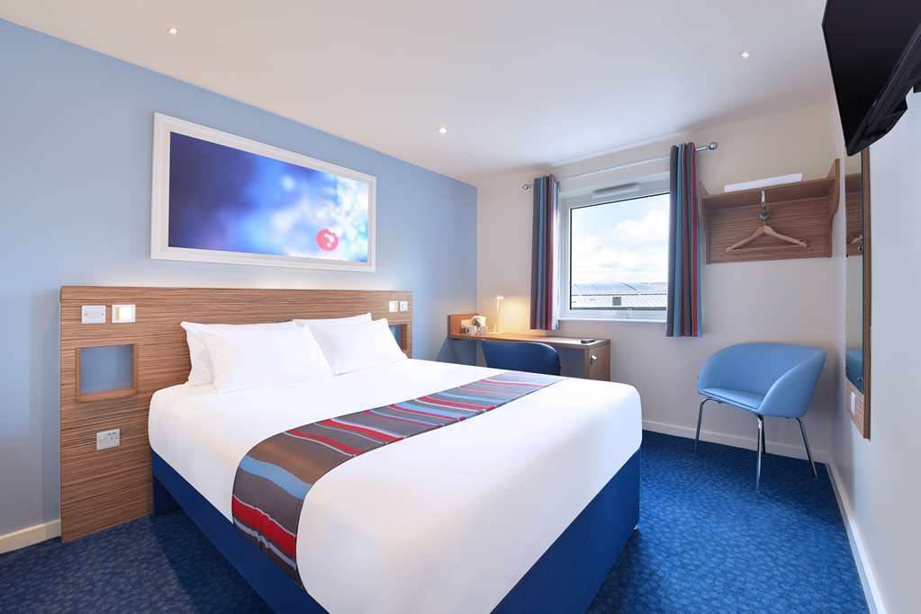 Travelodge Leeds Colton Garforth Habitación foto